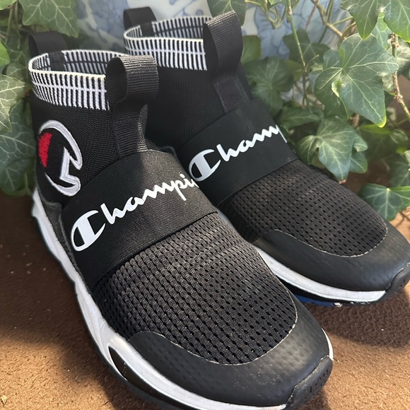 Champion Rally Pro pull on Black sneakers - Picture 5 of 11